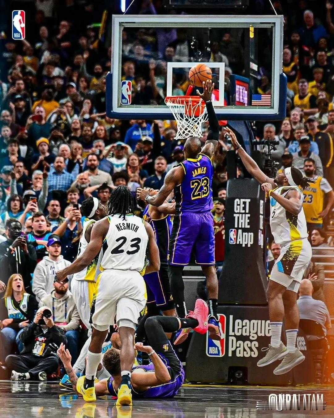 aiyouxi-詹姆斯迎来十赛季出色发挥，DWG观众热烈欢呼！-aiyouxi