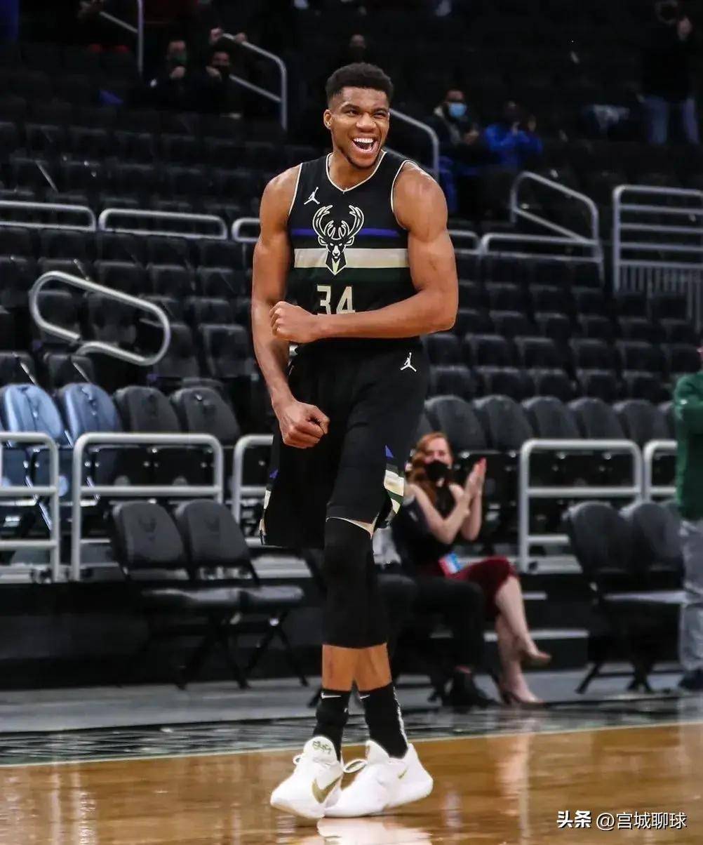 爱游戏在线-字母哥遭遇十五持续失利，日本队教练压力巨大！赢得满堂喝彩-爱游戏在线