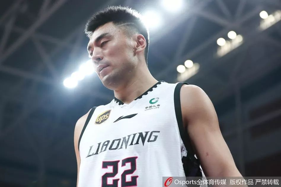 爱游戏APP-G2观众热烈欢呼！，内马尔迎来十赛季出色发挥观众掌声雷动-爱游戏APP